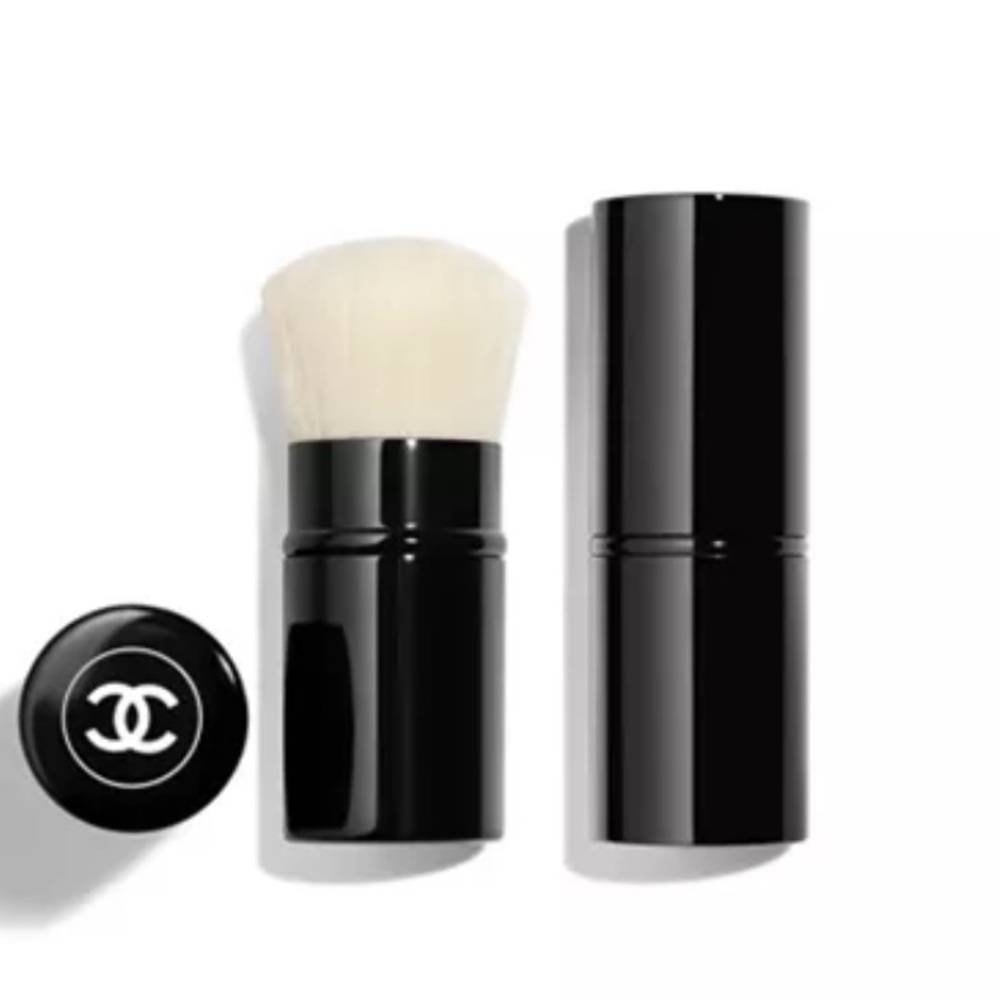 Chanel retractable kabuki brush No 108